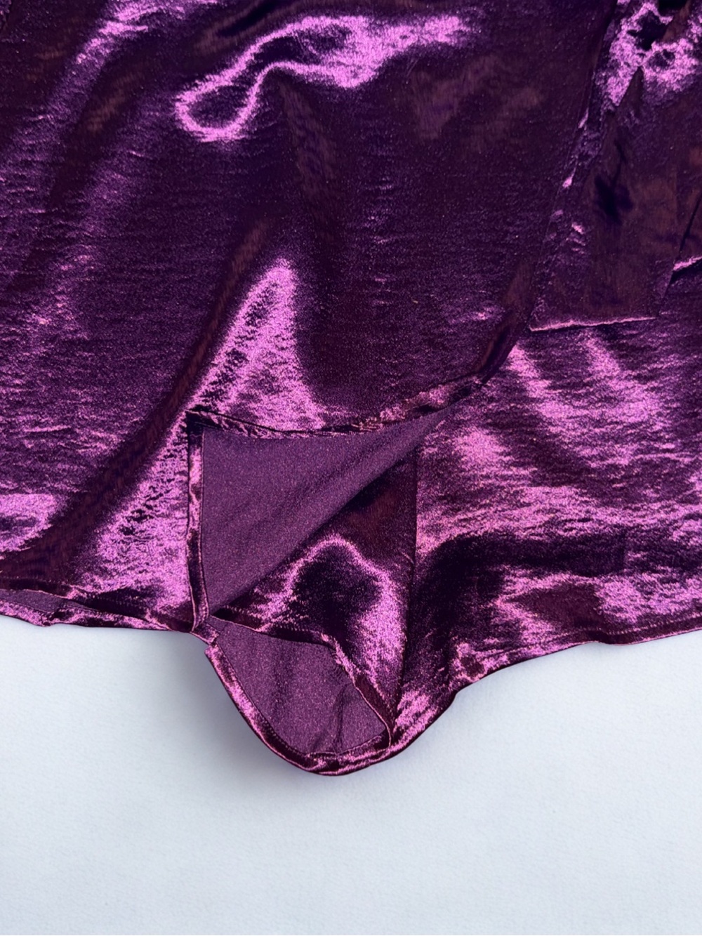 She + Sky Plum Purple Metallic Wrap Romper Long Sleeve Tie Waist Size L NWOT - Picture 5 of 6